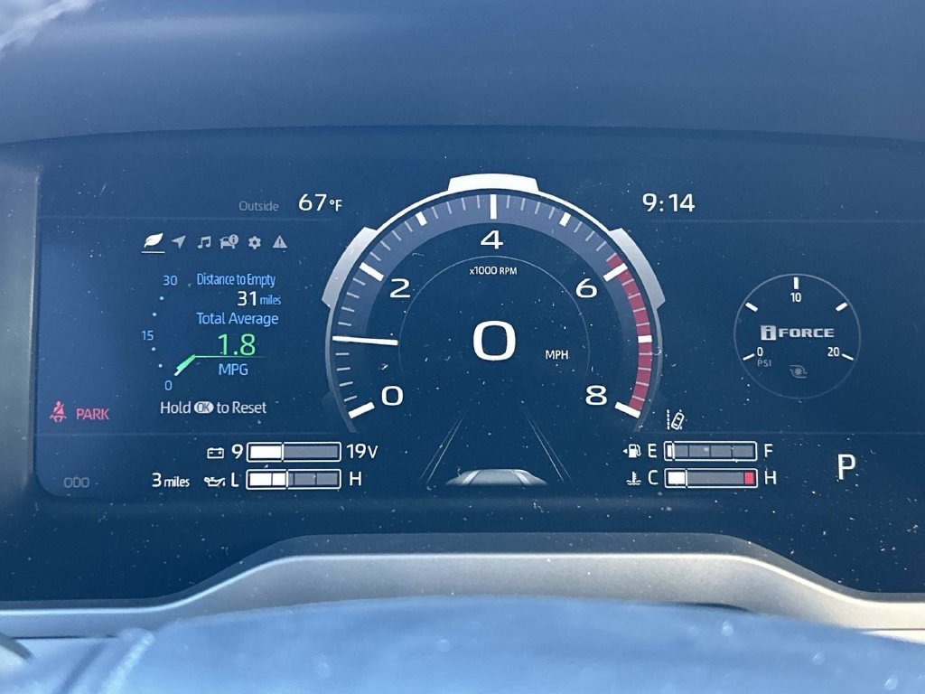 New 2026 Toyota Tundra Limited AWD/4WD image 32