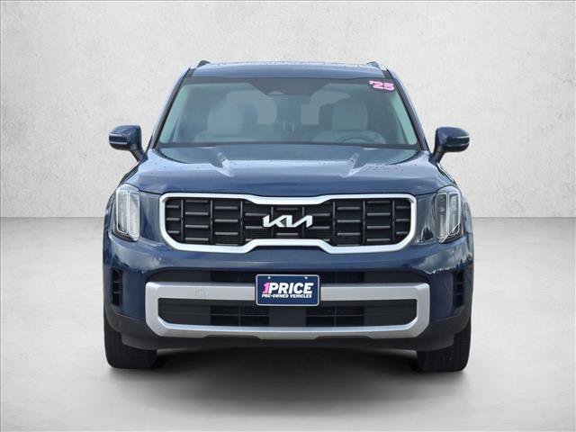 Used 2025 Kia Telluride S FWD image 2