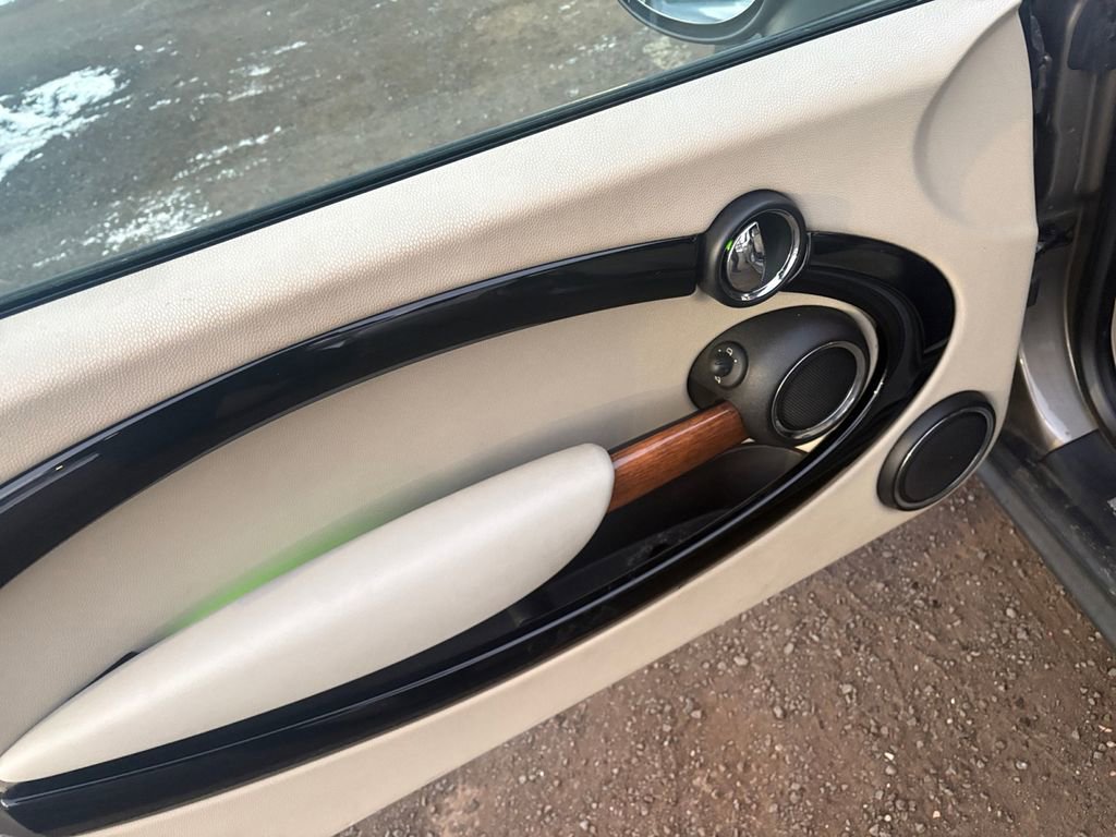Used 2012 MINI Cooper Convertible image 11