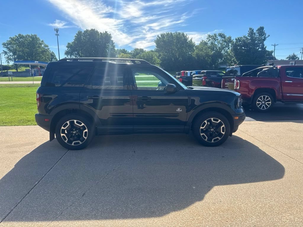 Used 2022 Ford Bronco Sport Outer Banks w/ Tech Package AWD/4WD image 3