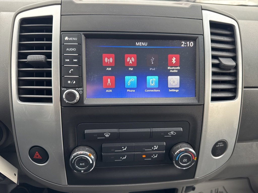 Used 2019 Nissan Frontier SV image 7