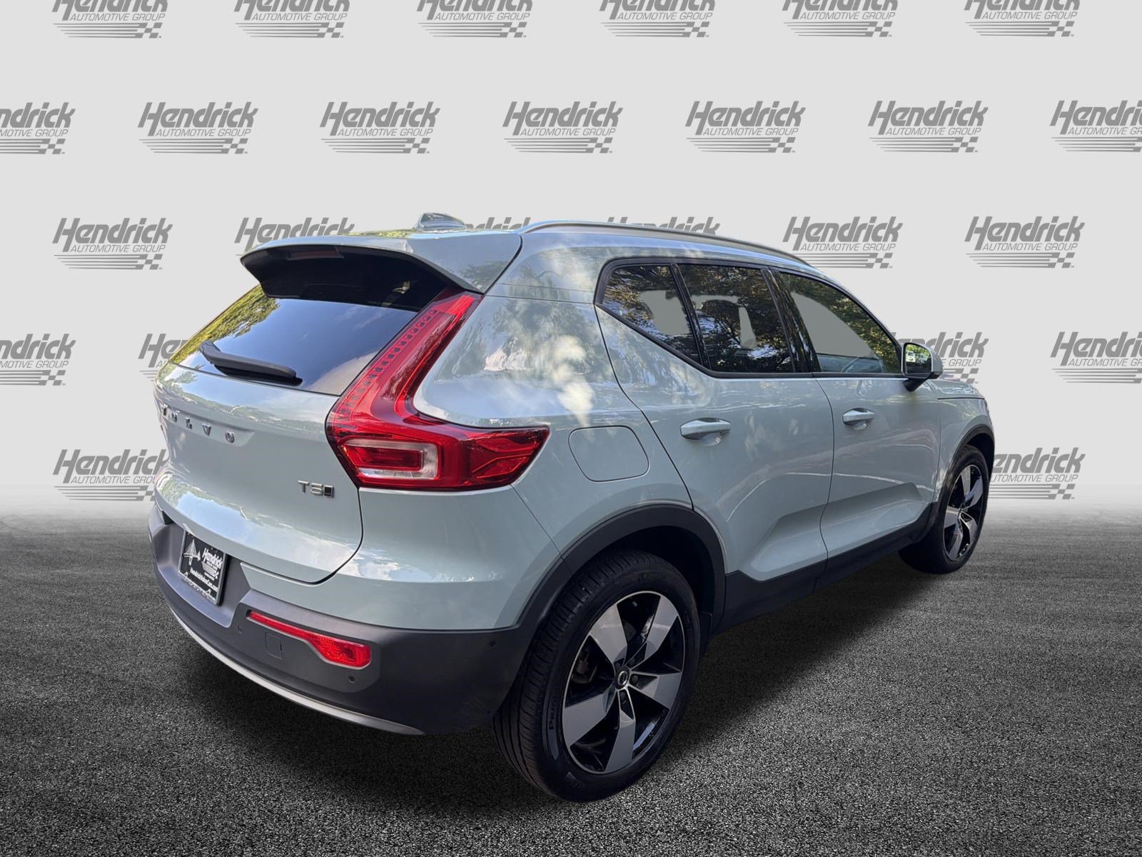 Used 2019 Volvo XC40 T5 Momentum AWD/4WD image 10