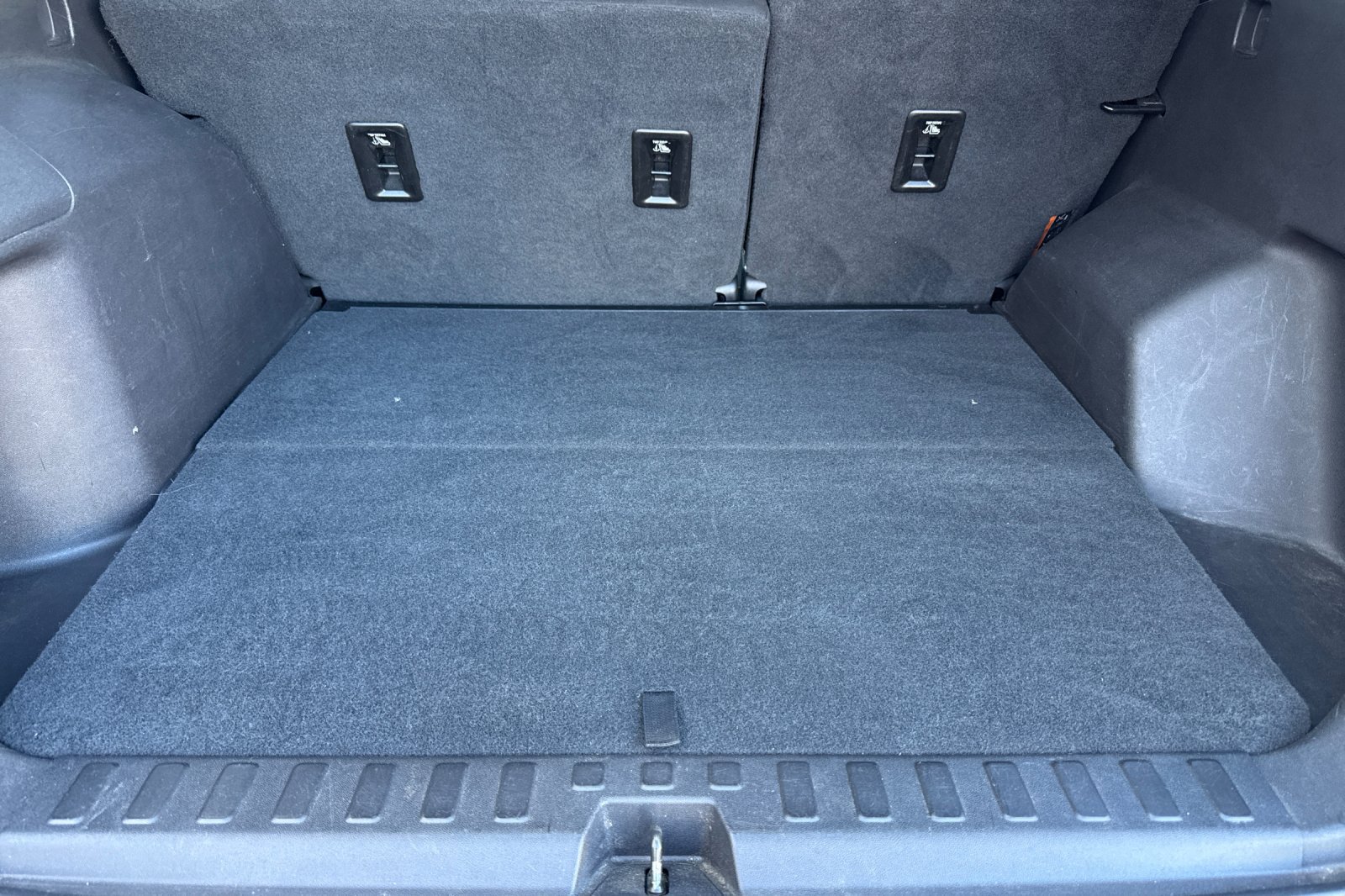 Used 2019 Chevrolet Equinox LS AWD/4WD image 15