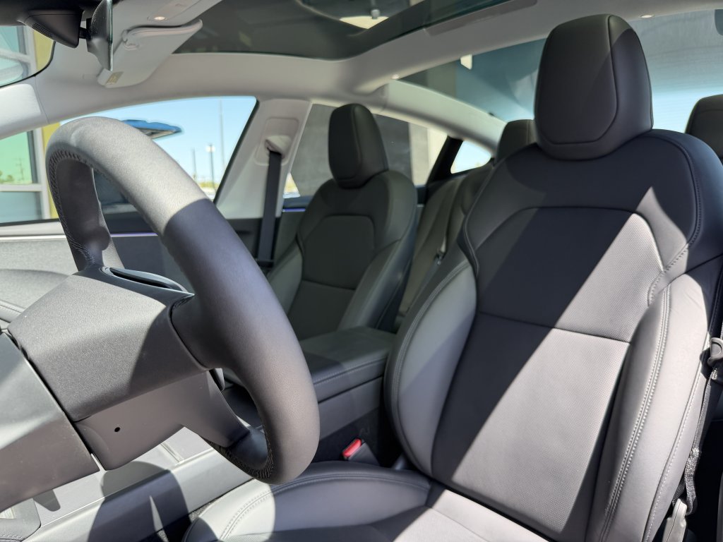 Used 2025 Tesla Model 3 Long Range RWD image 38