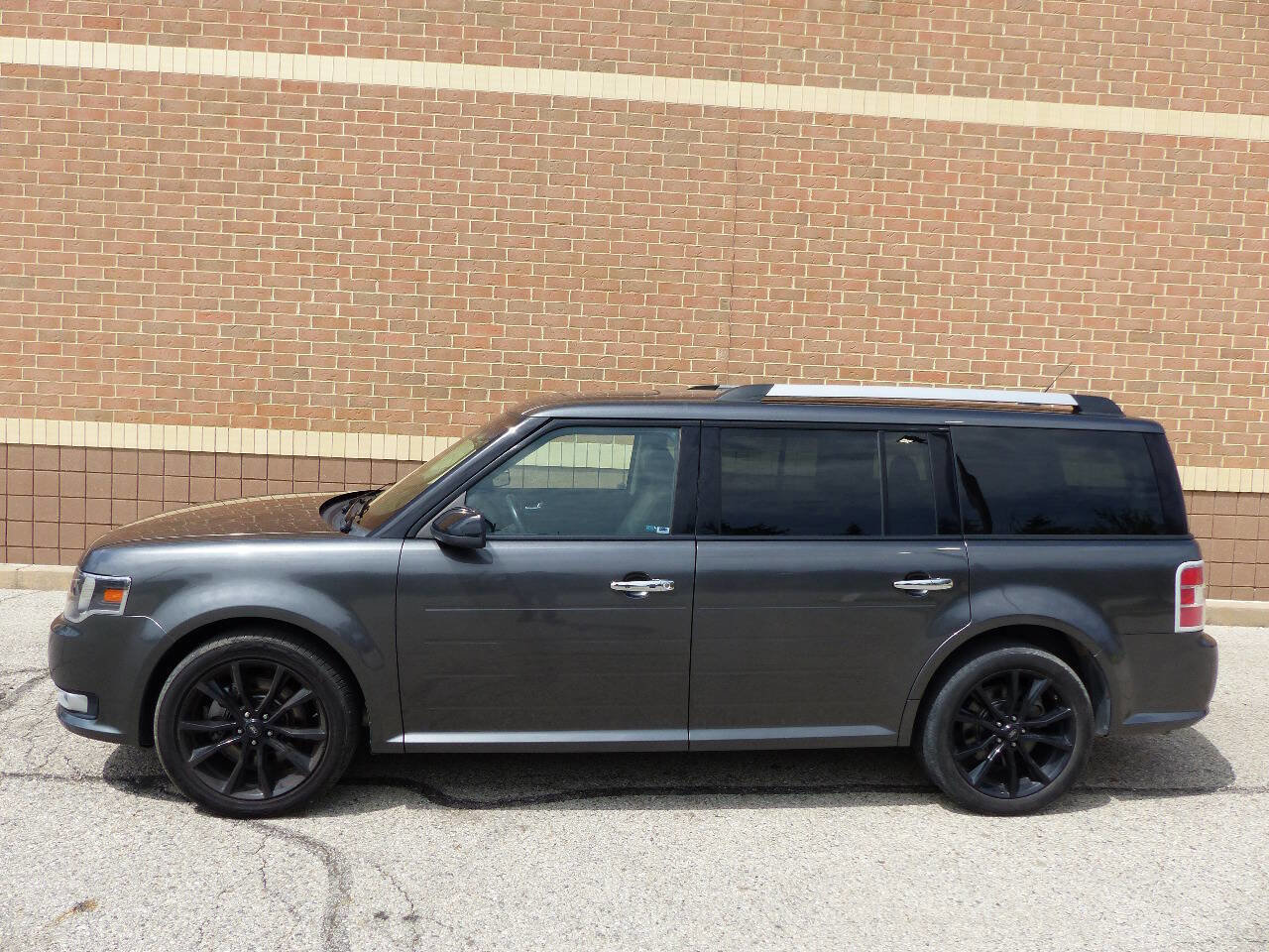 Used 2018 Ford Flex SEL FWD image 5