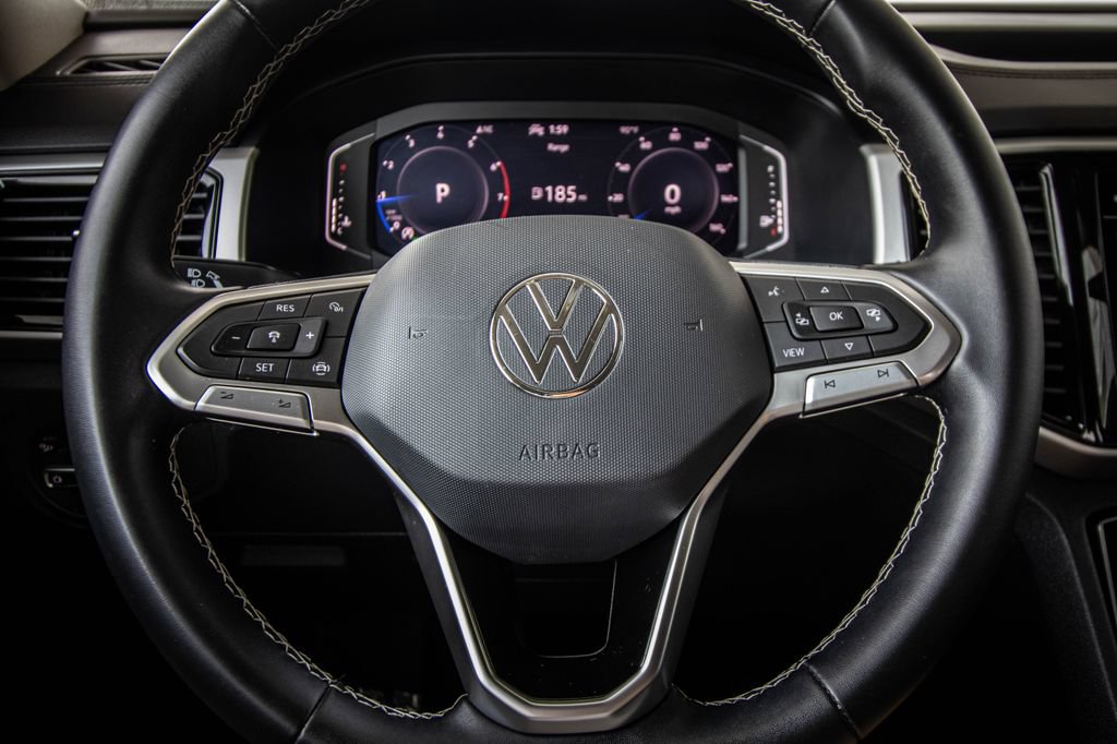 Certified 2023 Volkswagen Atlas SE FWD image 35