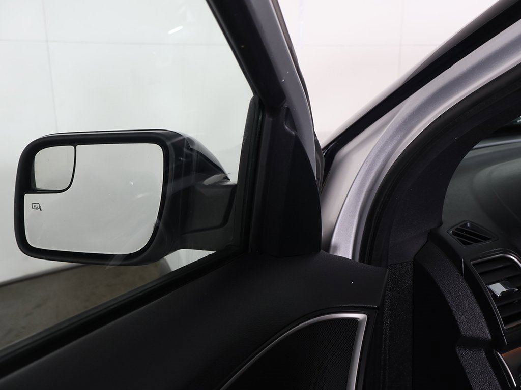 Used 2018 Ford Explorer XLT w/ Equipment Group 202A image 34