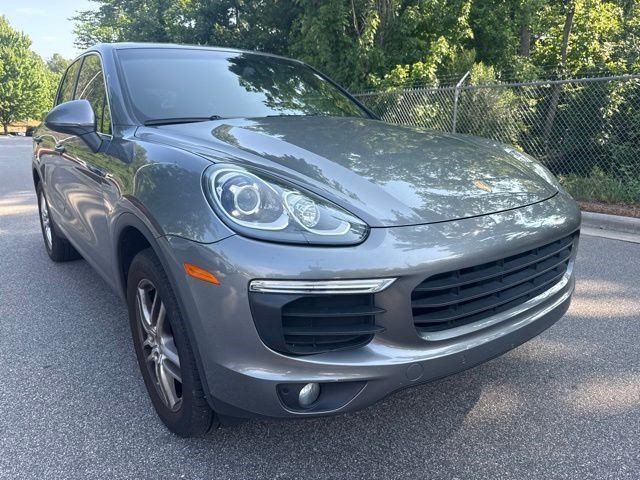 Used 2016 Porsche Cayenne AWD/4WD image 11