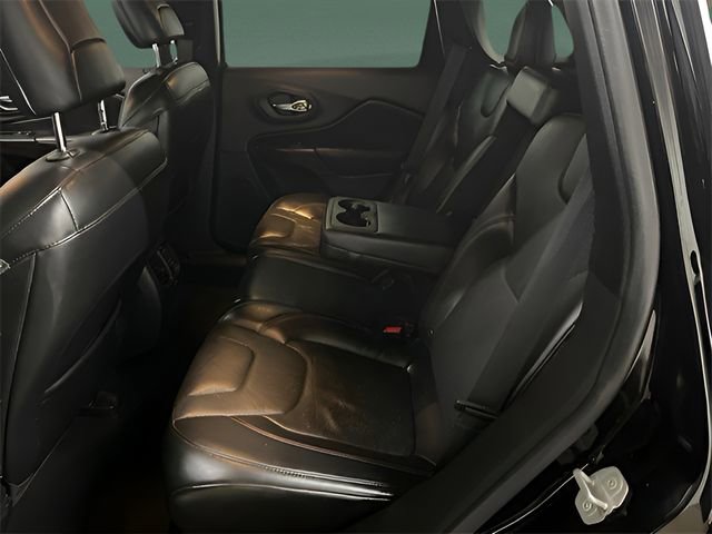 Used 2019 Jeep Cherokee Trailhawk image 29