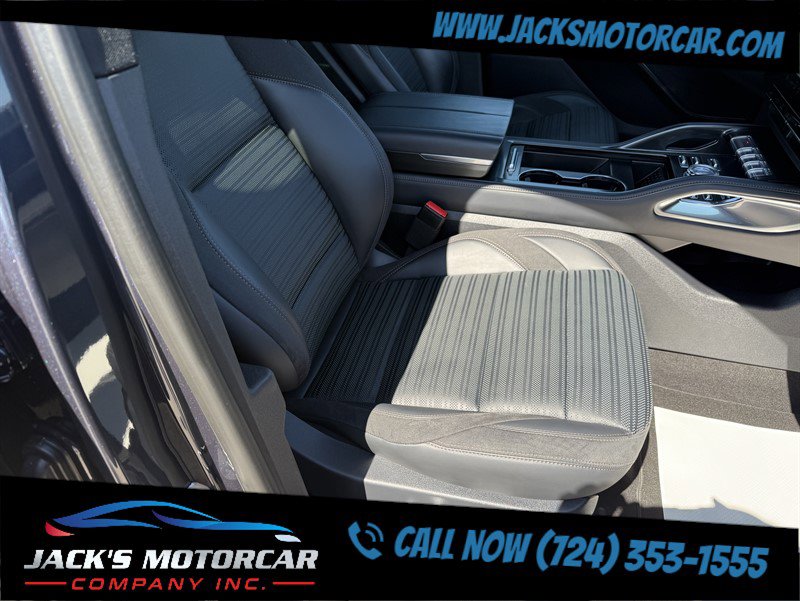 Used 2024 Lincoln Nautilus Reserve w/ Jet Appearance Package (87T) image 18