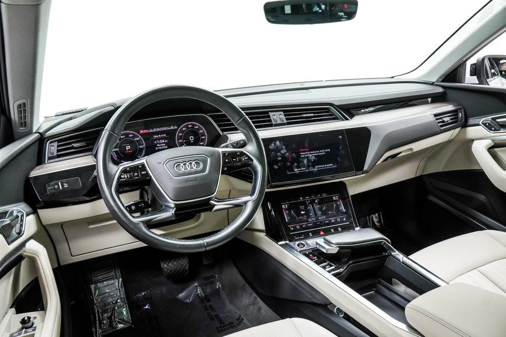 Used 2024 Audi Q8 e-tron Premium Plus w/ Premium Plus Package AWD/4WD image 5