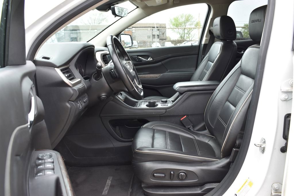 Used 2020 GMC Acadia Denali w/ Technology Package image 9