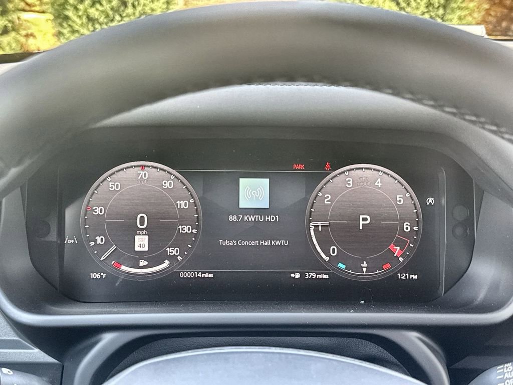 Used 2025 Land Rover Defender 110 S image 16