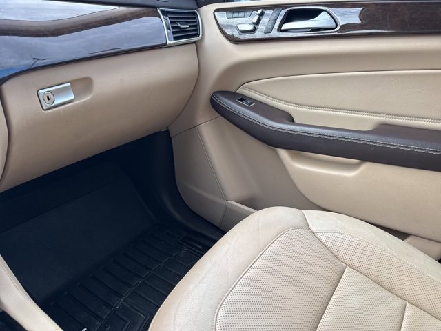 Used 2018 Mercedes-Benz GLS 450 4MATIC image 29