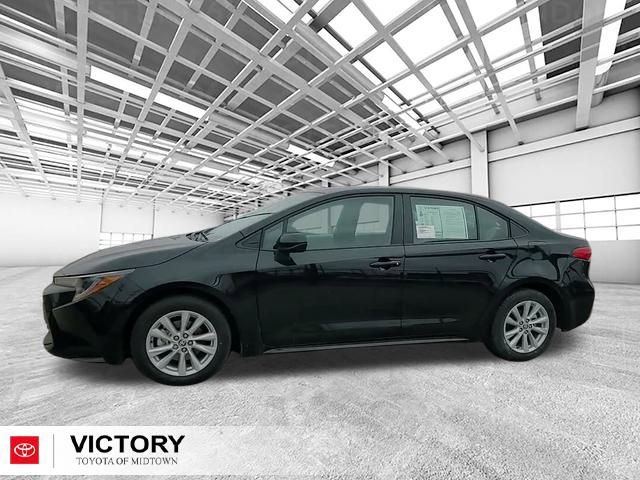 Used 2026 Toyota Corolla LE w/ LE Premium Package image 7