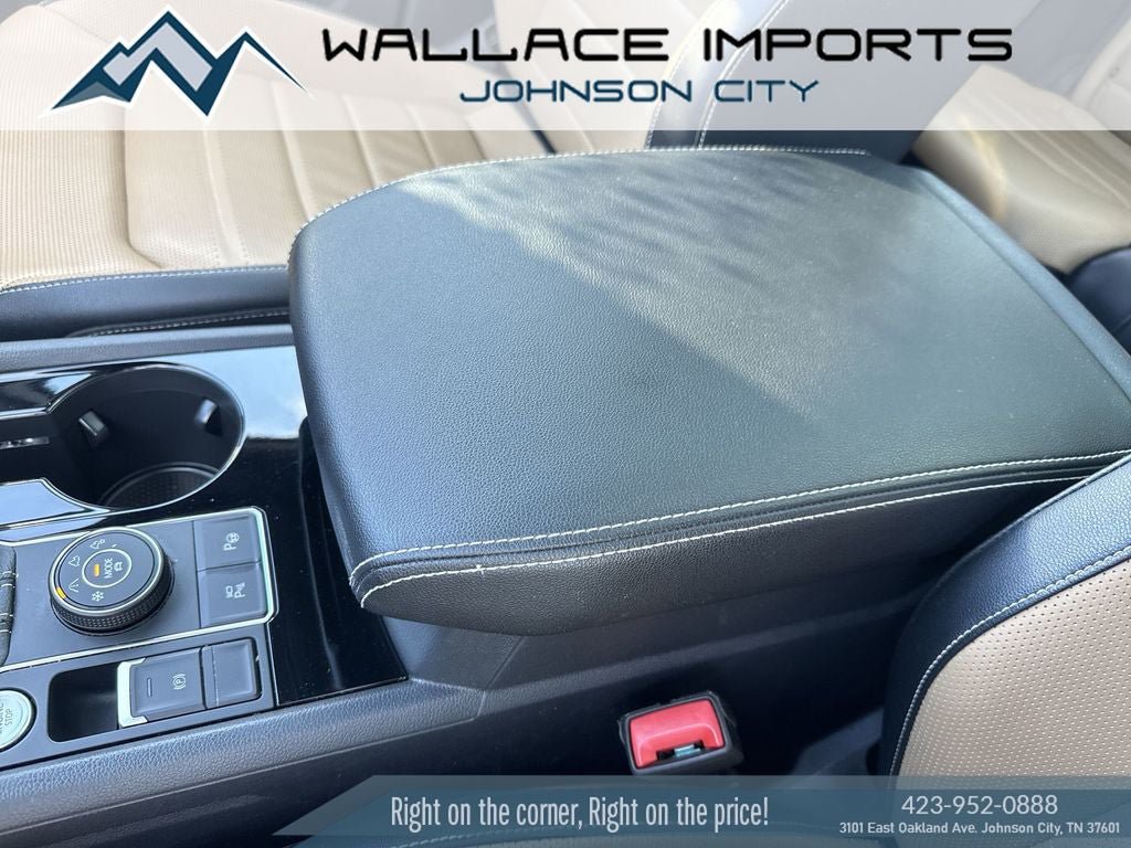 Certified 2022 Volkswagen Atlas Cross Sport SEL Premium R-Line AWD/4WD image 20