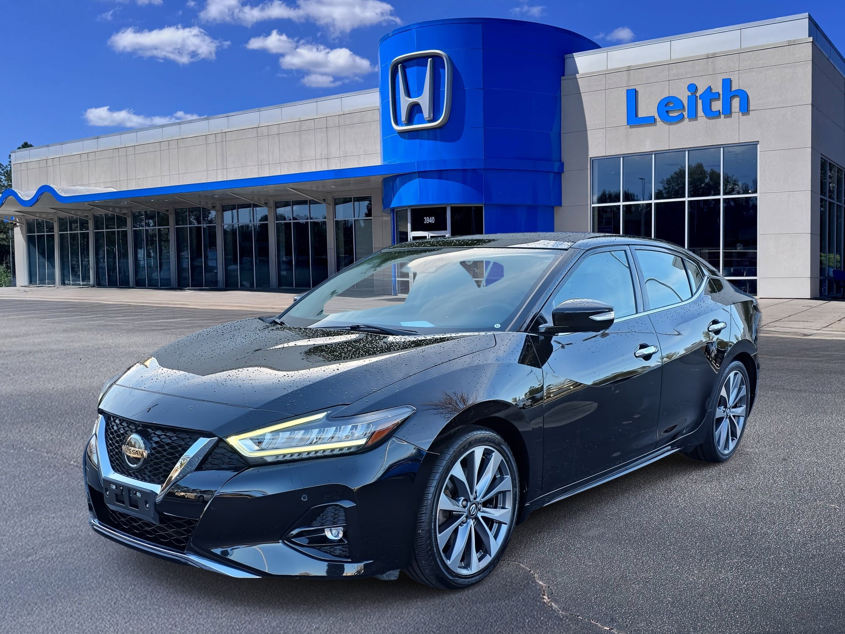 Used 2021 Nissan Maxima Platinum w/ Sport Mat Group image 1