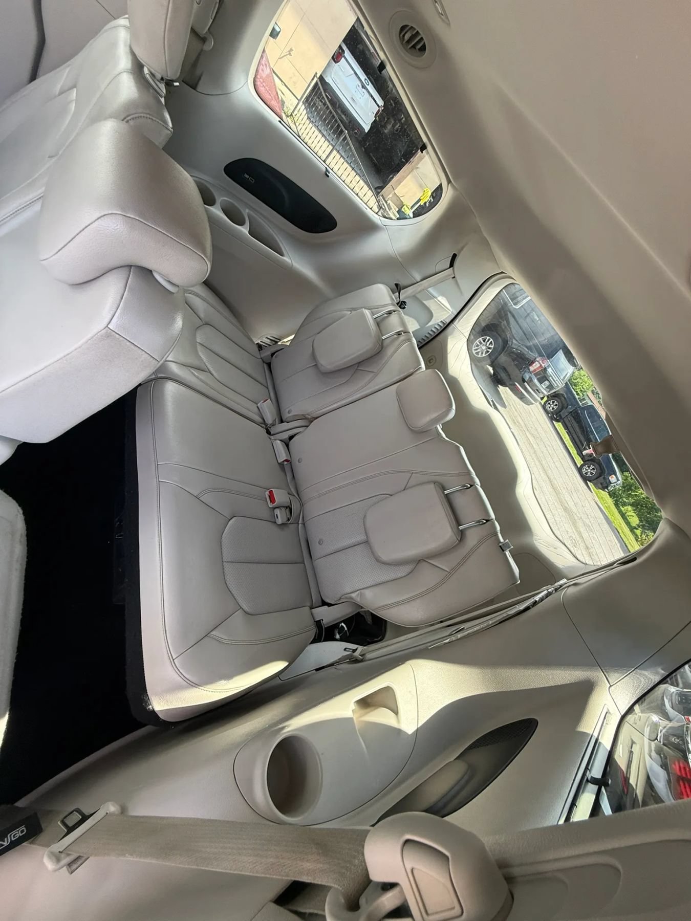 Used 2017 Chrysler Pacifica Touring-L Plus FWD image 16