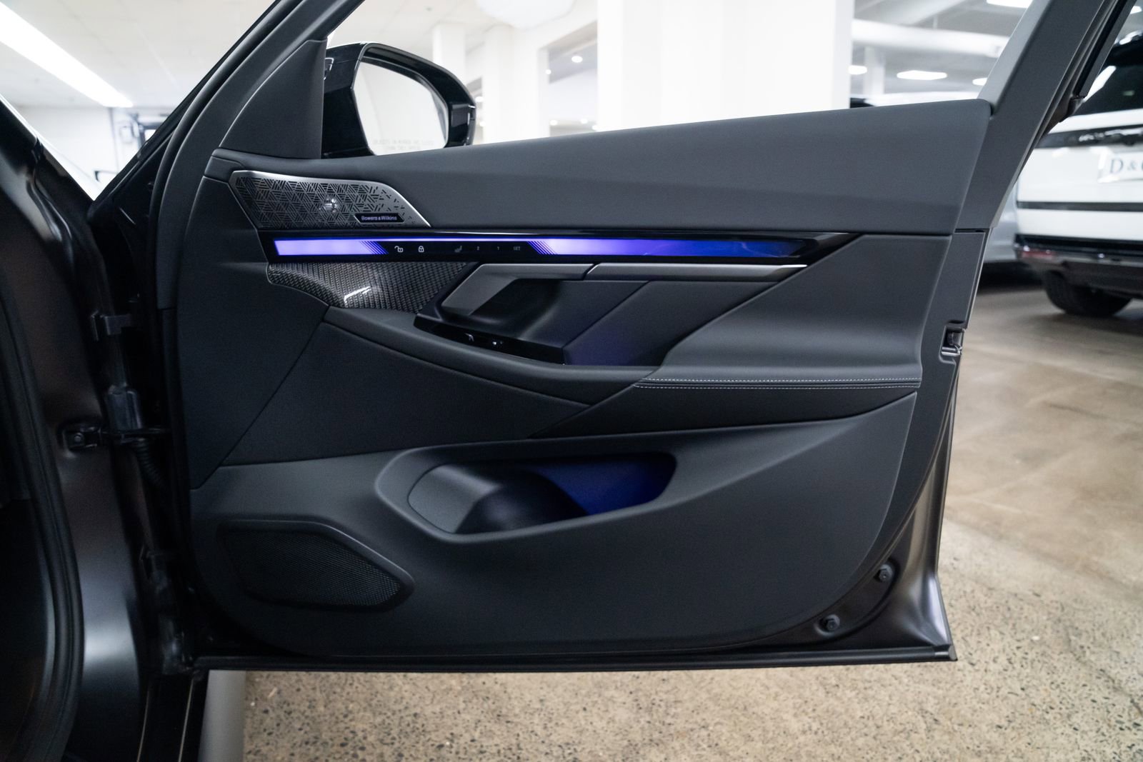 Used 2025 BMW M5 Touring image 28