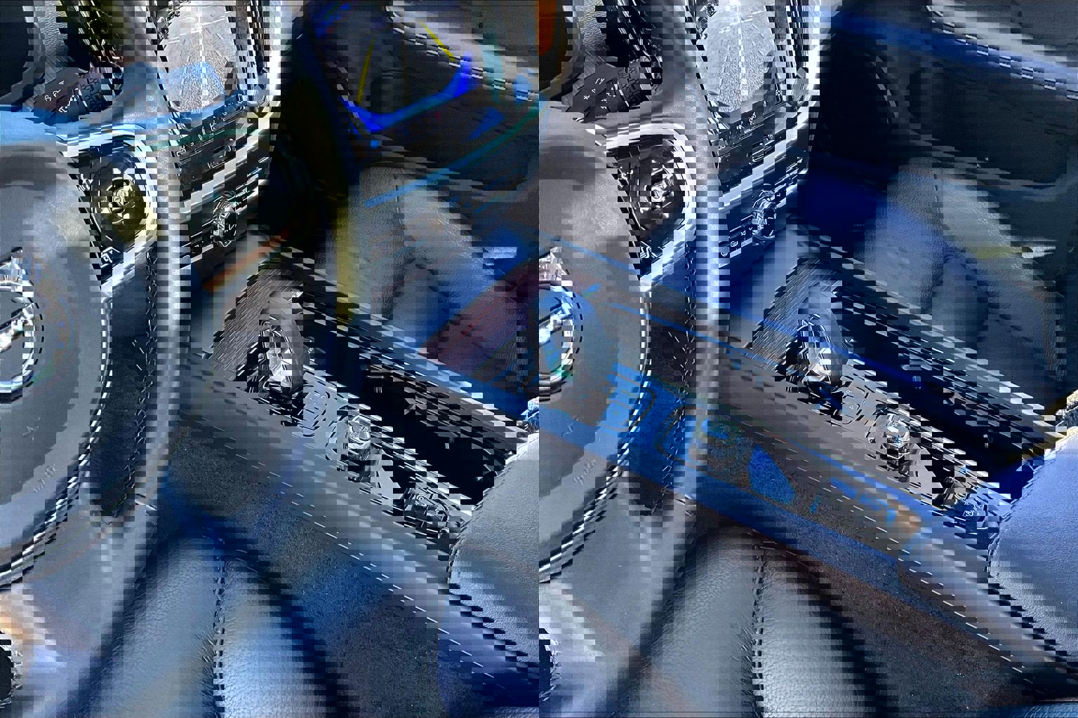 Used 2024 Volvo S60 B5 Plus image 19