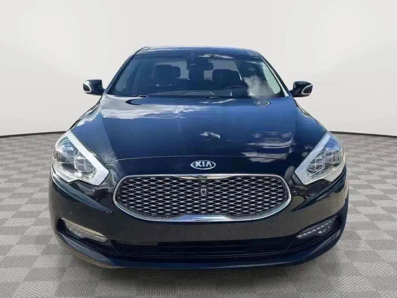 Used 2016 Kia K900 Luxury w/ VIP Plus Package image 2
