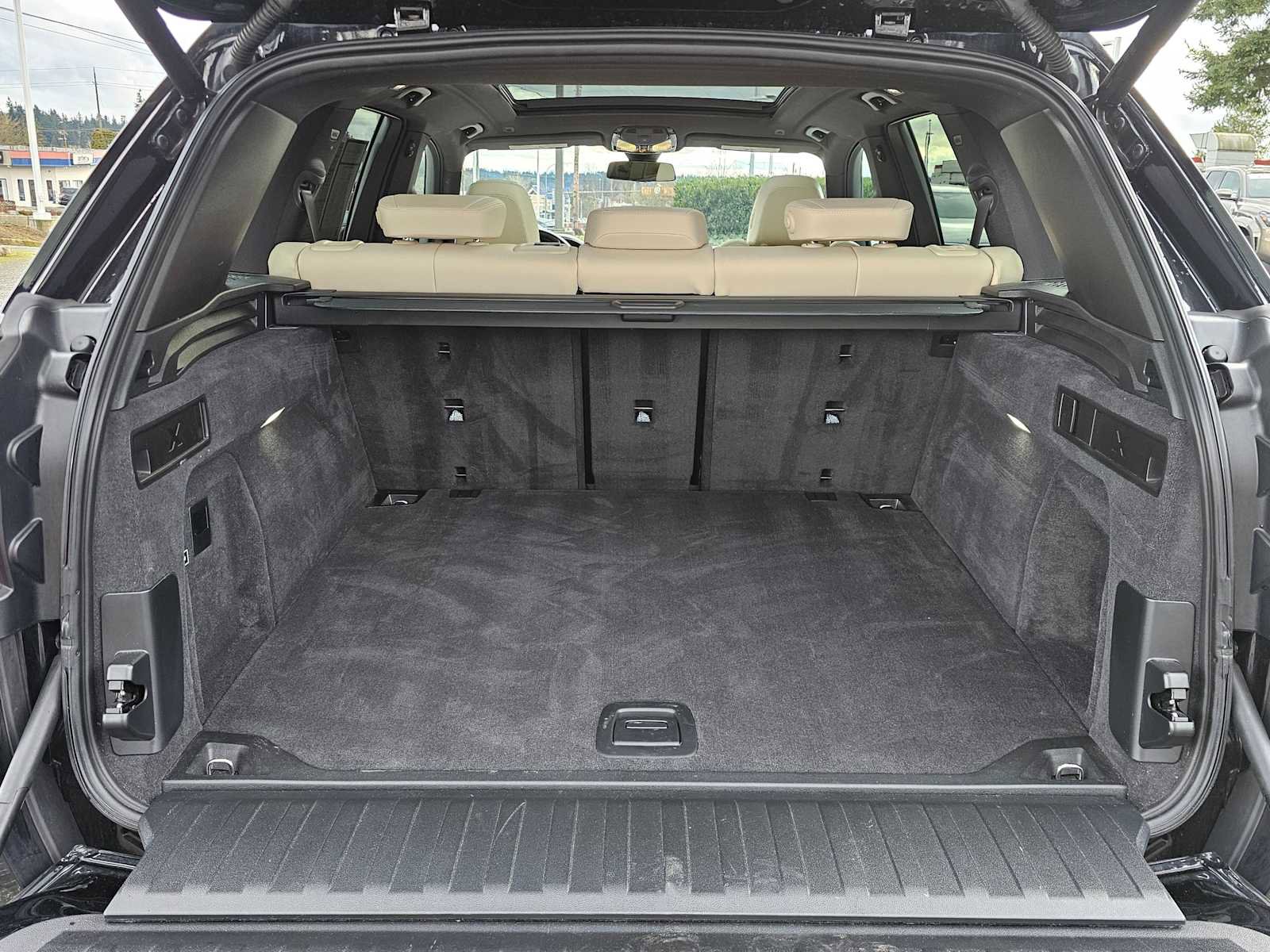 Used 2022 BMW X5 sDrive40i w/ Parking Assistance Package image 14