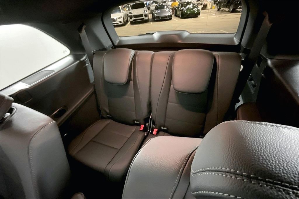 New 2025 Mercedes-Benz GLS 450 4MATIC image 5