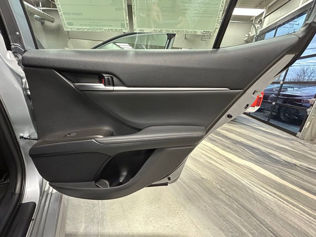 Used 2023 Toyota Camry XSE image 40