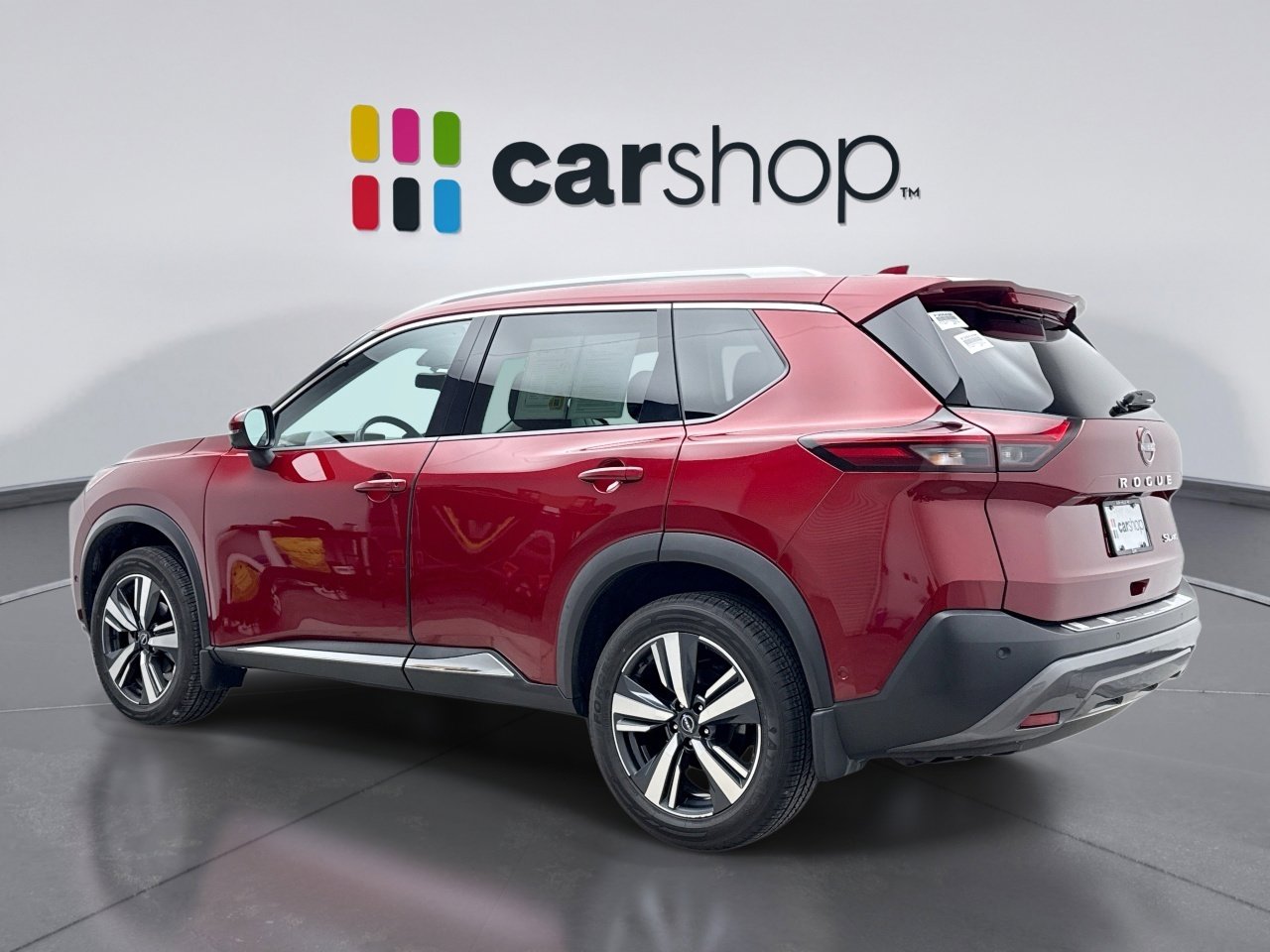 Used 2023 Nissan Rogue SL w/ SL Premium Package image 3