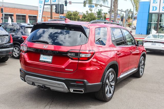 Used 2025 Honda Pilot Touring image 5