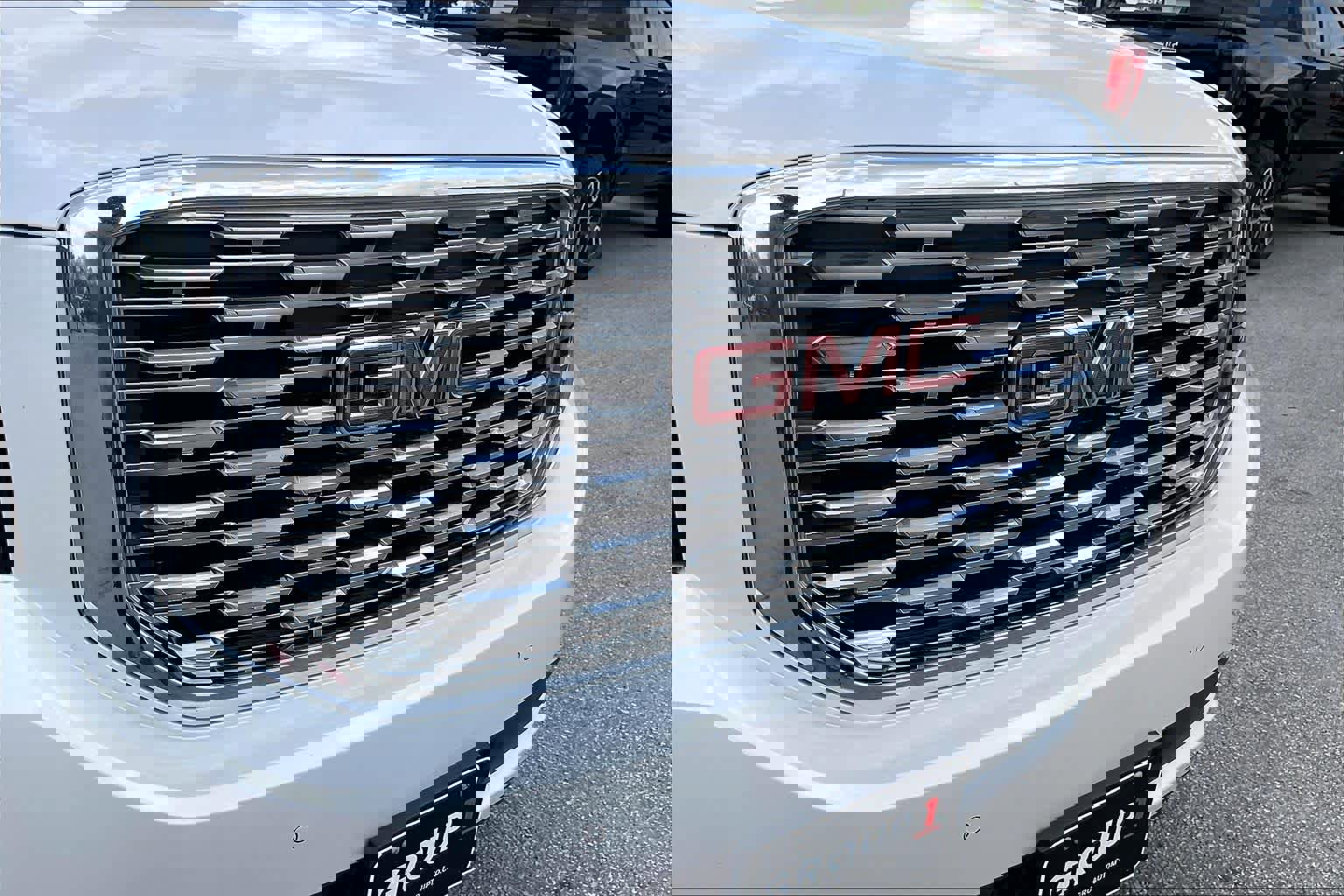 Used 2019 GMC Yukon Denali w/ Denali Ultimate Package image 29