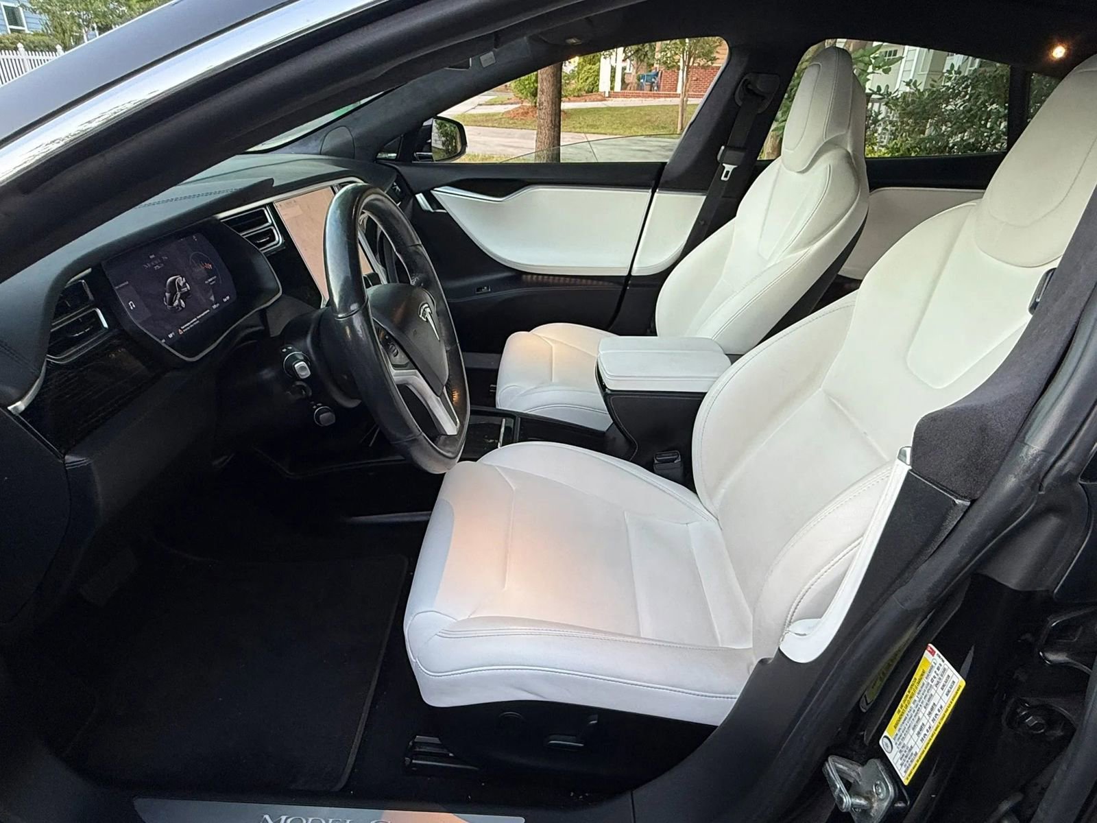 Used 2017 Tesla Model S 60D AWD/4WD image 12