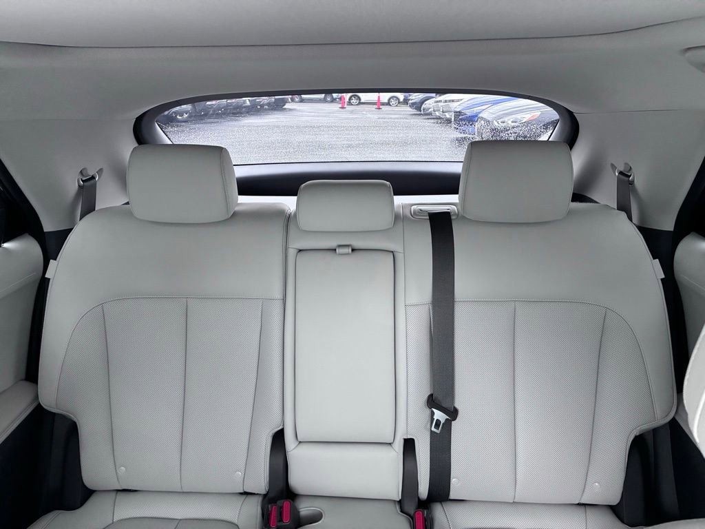 Used 2024 Hyundai Ioniq 5 Limited AWD/4WD image 16