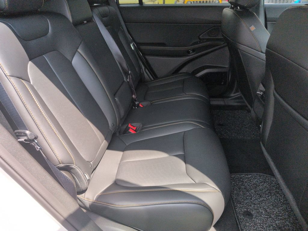 New 2026 Jeep Cherokee Limited AWD/4WD image 32