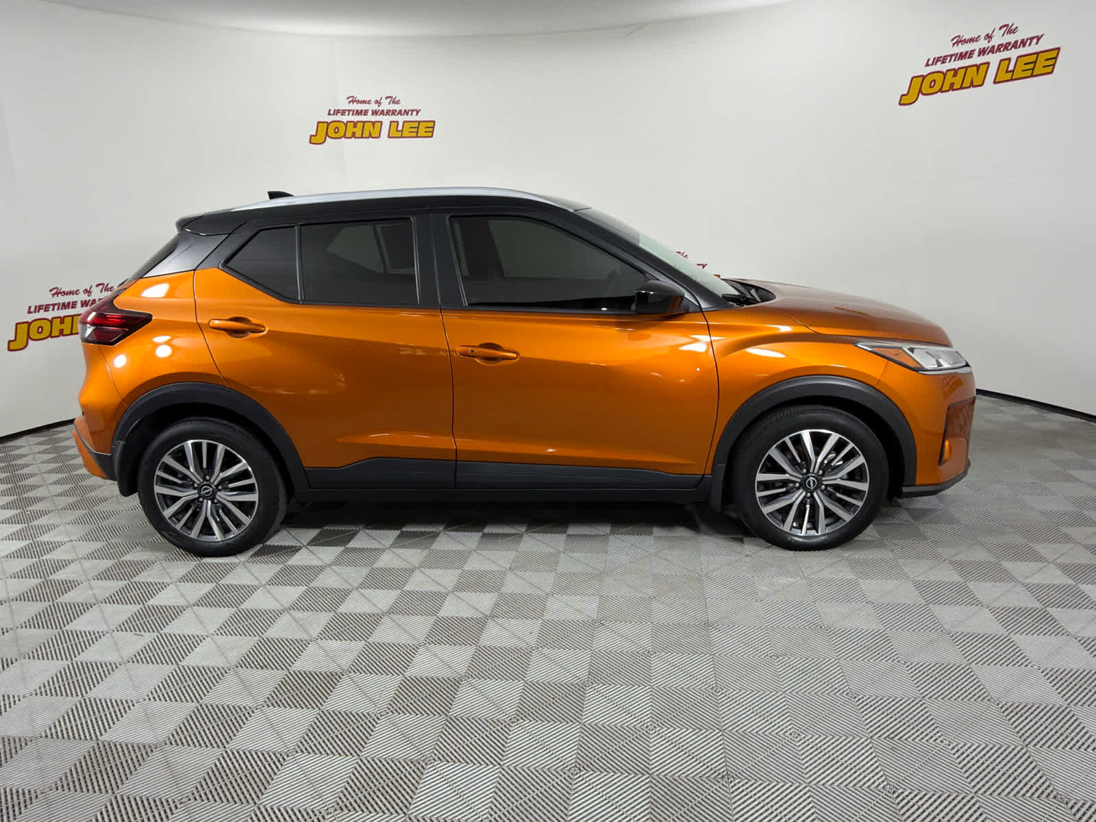 Certified 2023 Nissan Kicks SV w/ Interior Electronics Package FWD image 7
