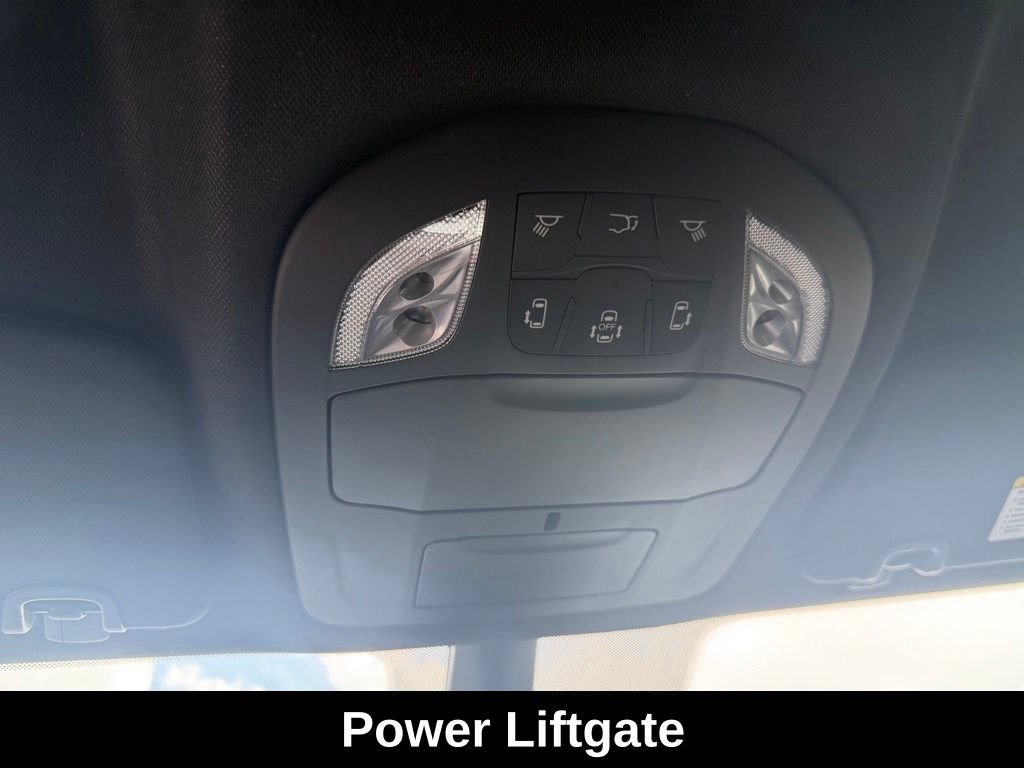 New 2027 Chrysler Pacifica Select w/ Family Tech Group FWD image 12