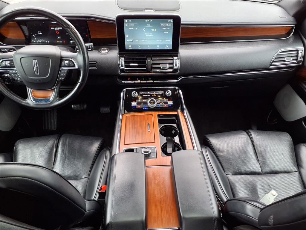 Used 2019 Lincoln Navigator Reserve AWD/4WD image 14