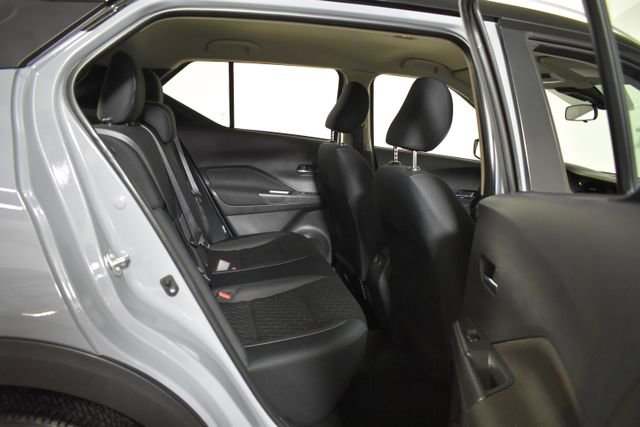 Certified 2023 Nissan Kicks SV image 29