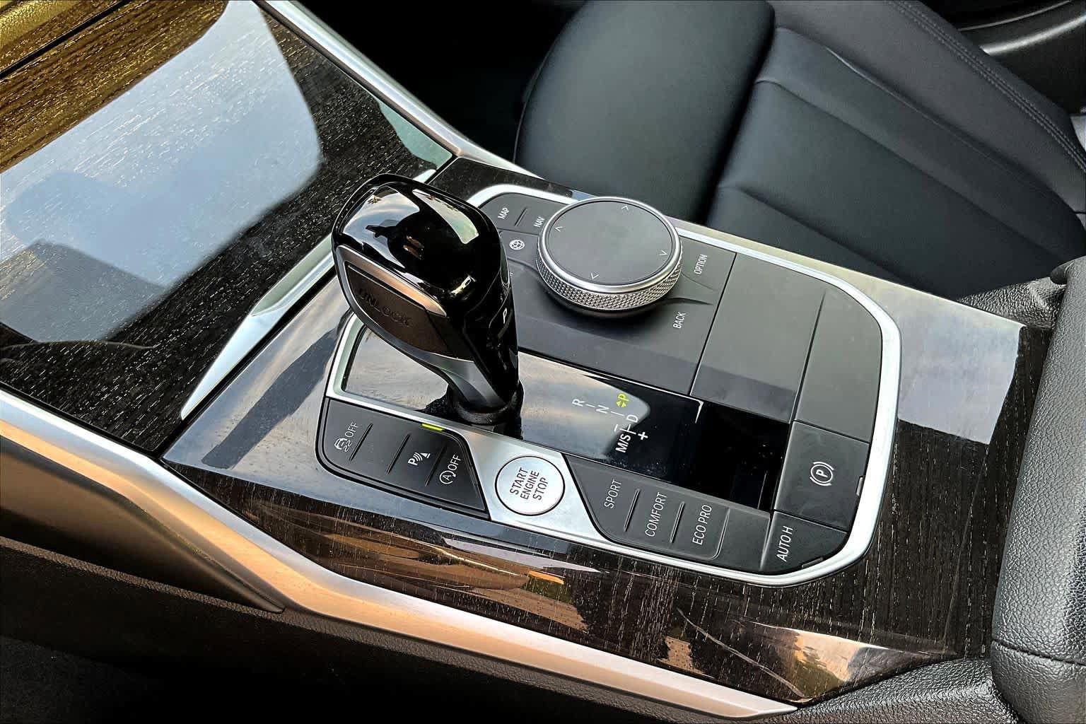 Used 2019 BMW 330i Sedan w/ Convenience Package image 15