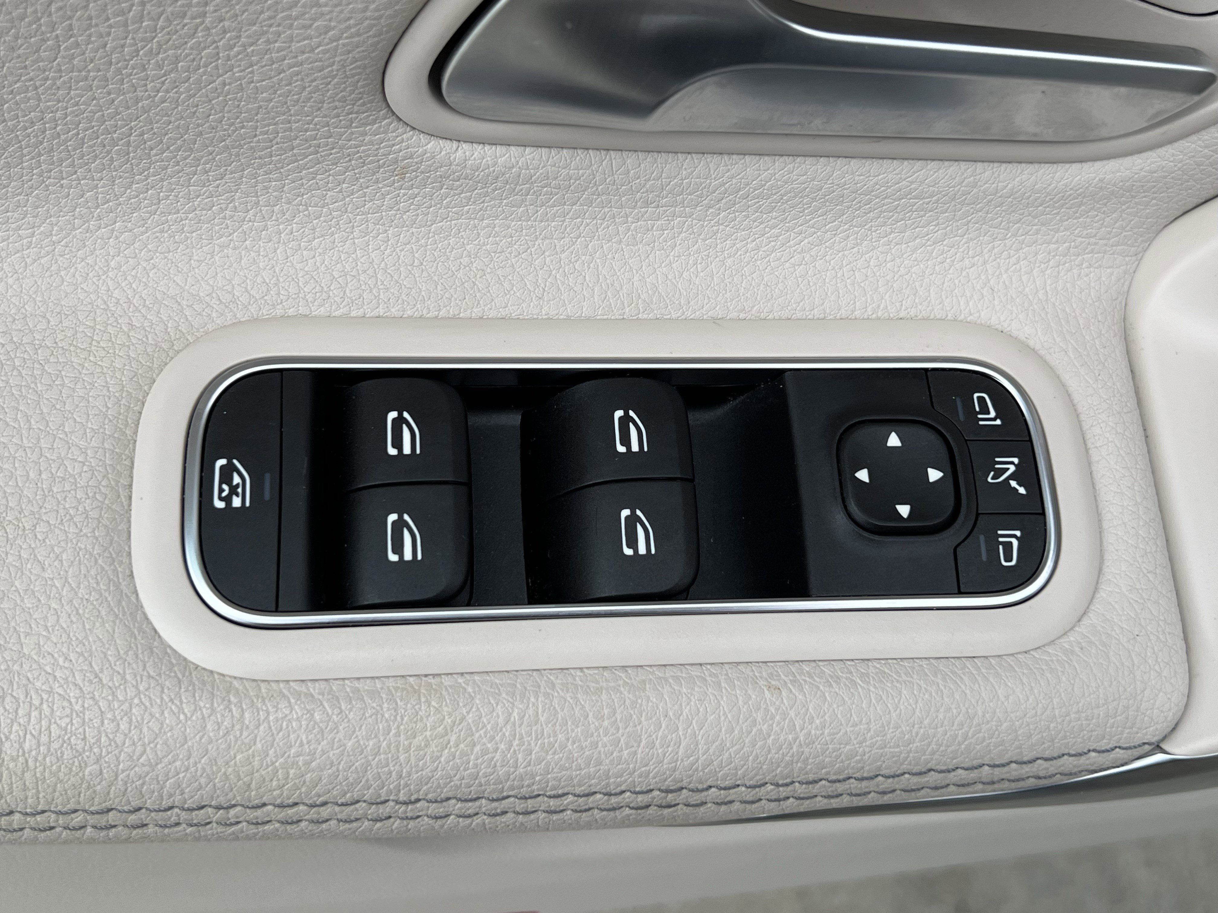 Certified 2025 Mercedes-Benz CLA 250 image 15