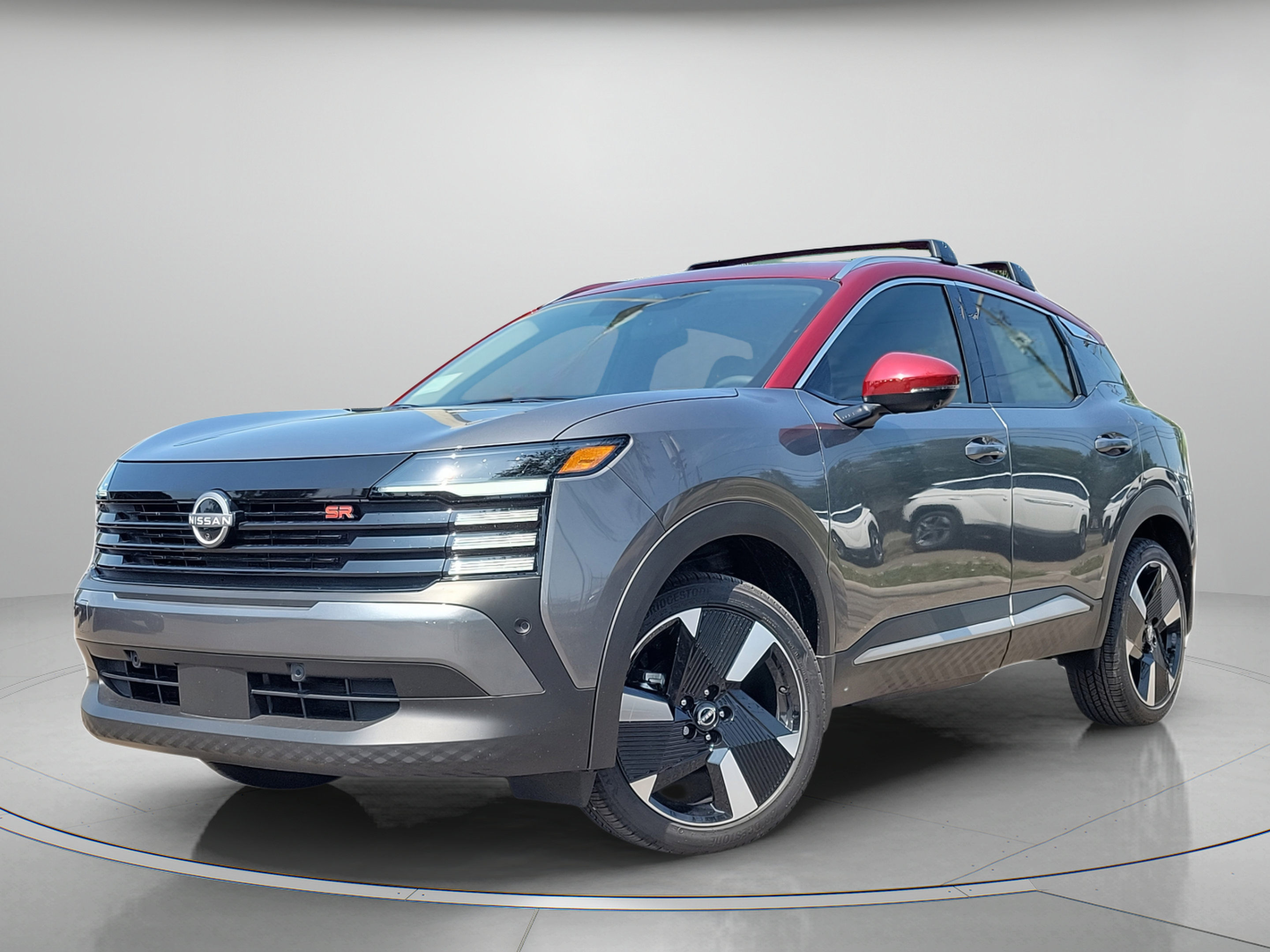 Certified 2025 Nissan Kicks SR FWD image 12