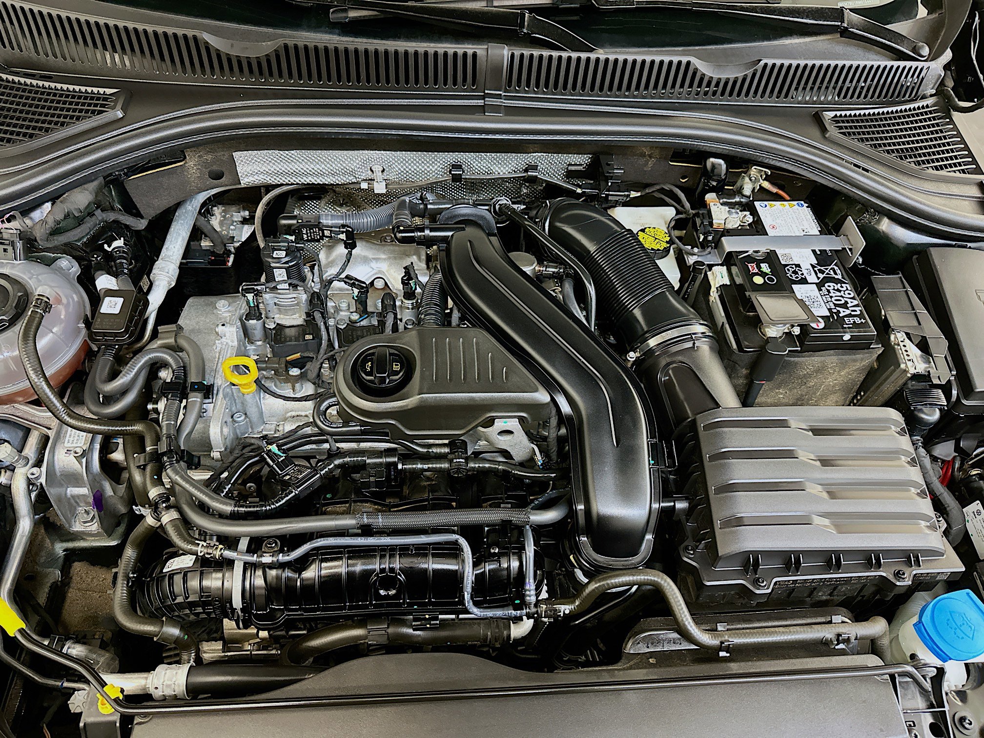 Used 2024 Volkswagen Jetta SE image 33