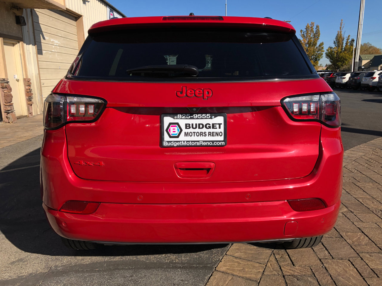 Used 2023 Jeep Compass Limited image 3