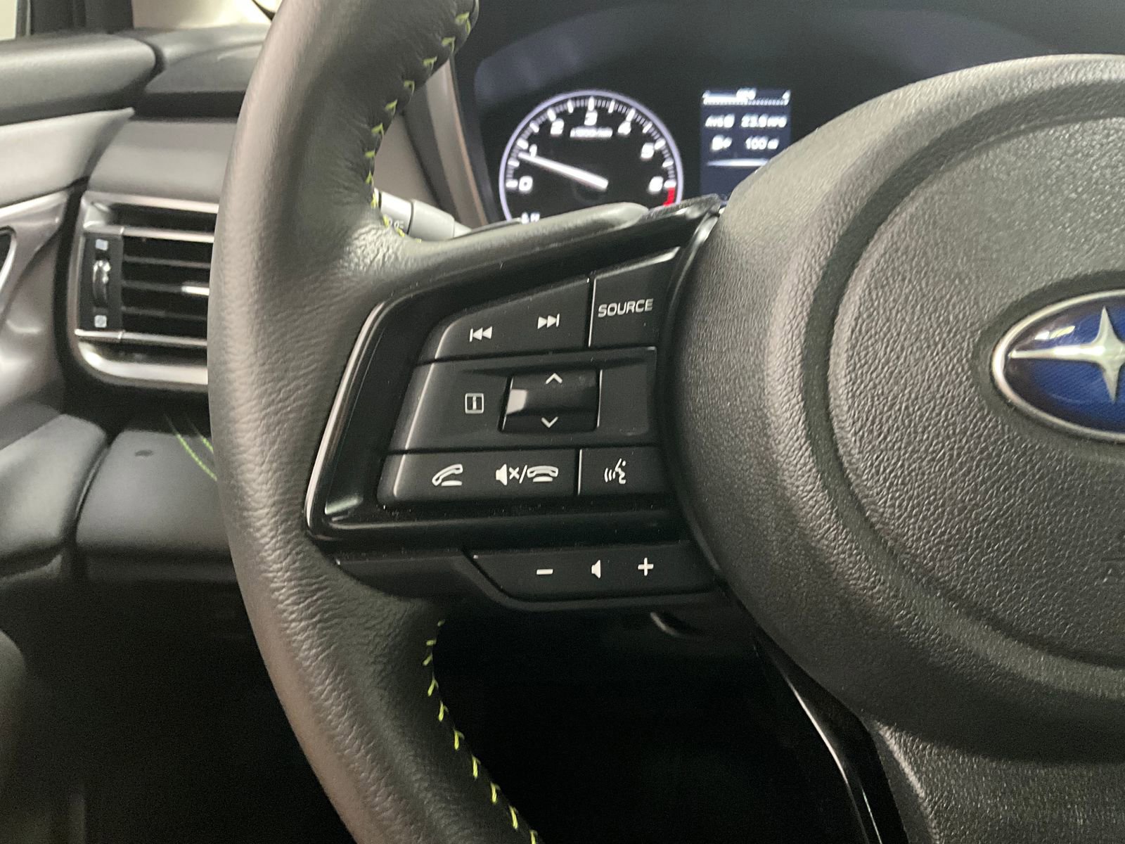 Used 2025 Subaru Outback Onyx Edition image 17