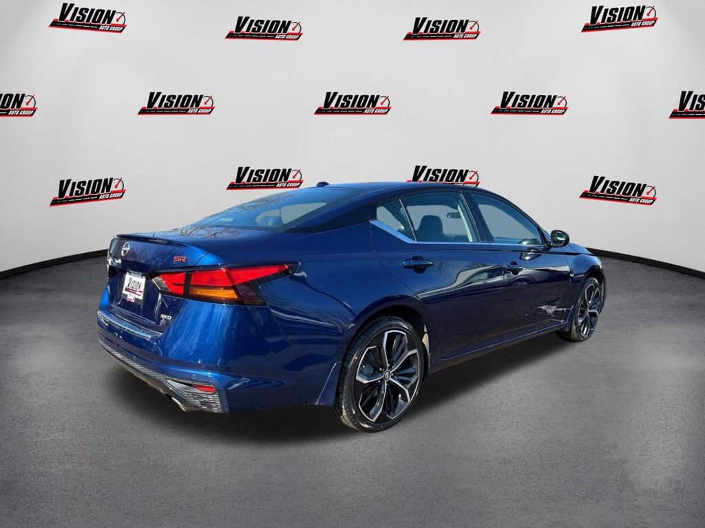 Used 2023 Nissan Altima 2.5 SR image 5