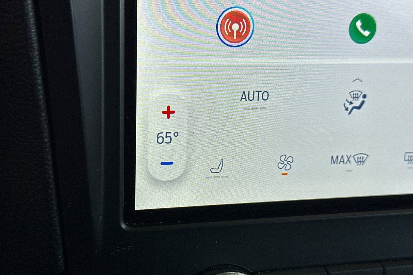 Used 2024 Ford Edge SEL image 29