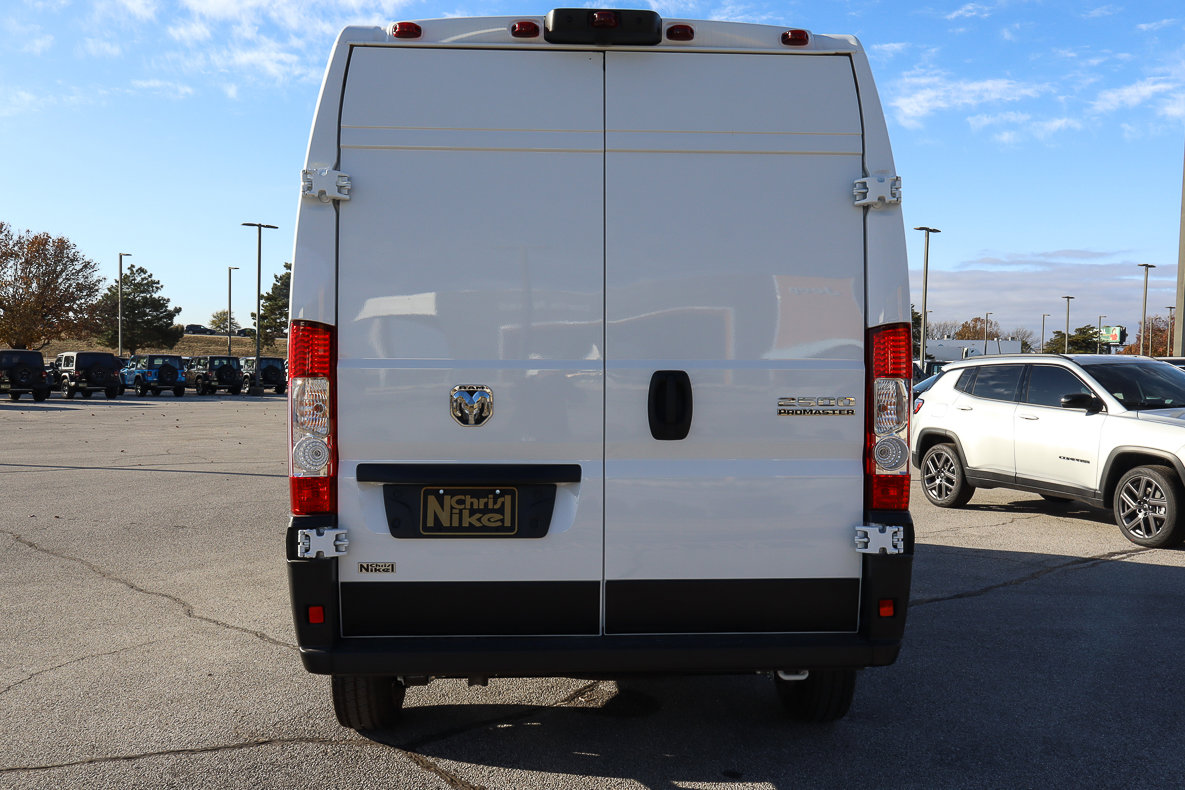 New 2026 RAM ProMaster 2500 w/ Convenience Group image 5