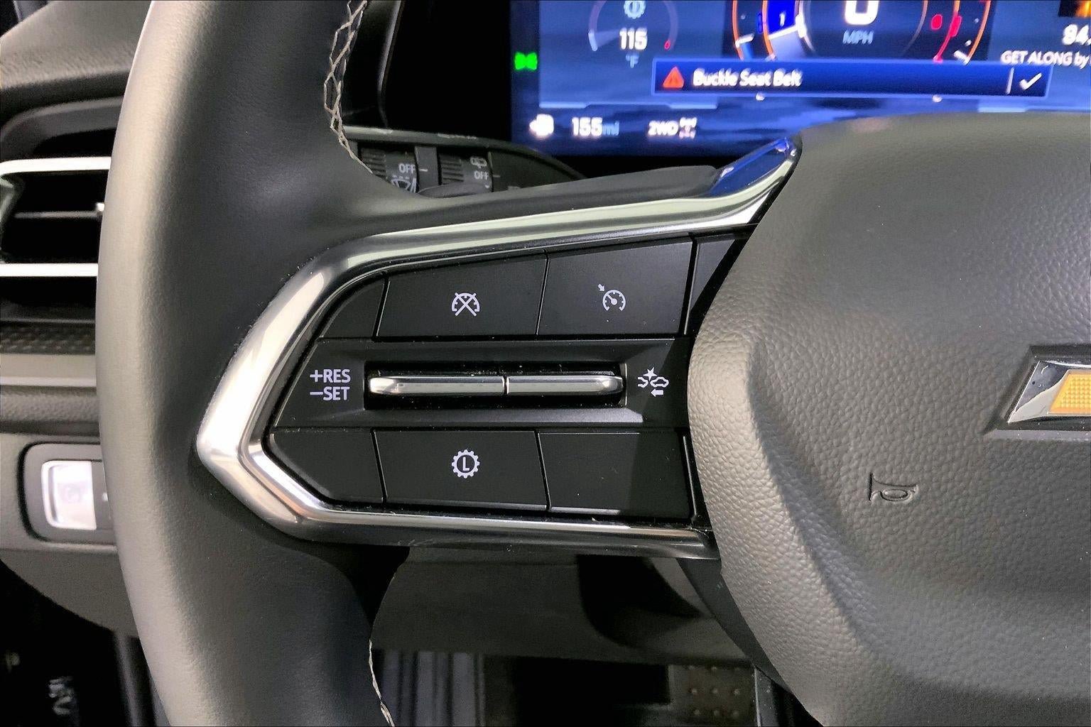 Used 2025 Chevrolet Traverse LT AWD/4WD image 18