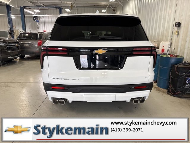Used 2024 Chevrolet Traverse LT image 9