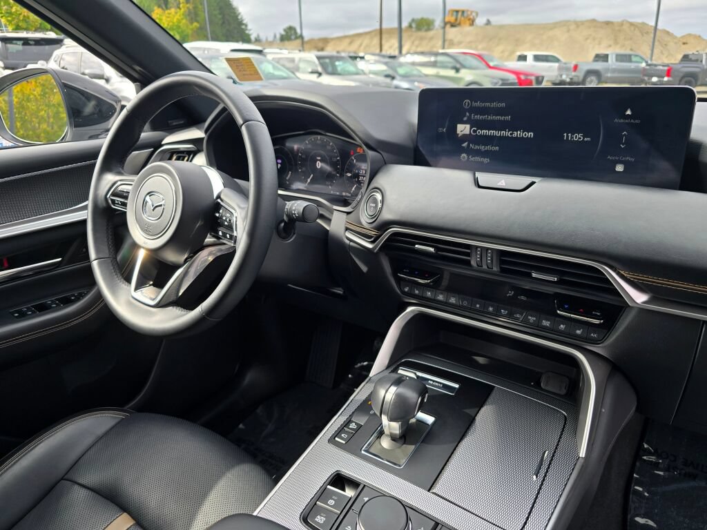 Certified 2025 MAZDA CX-70 Plug-In Hybrid w/ Premium Plus AWD/4WD image 33